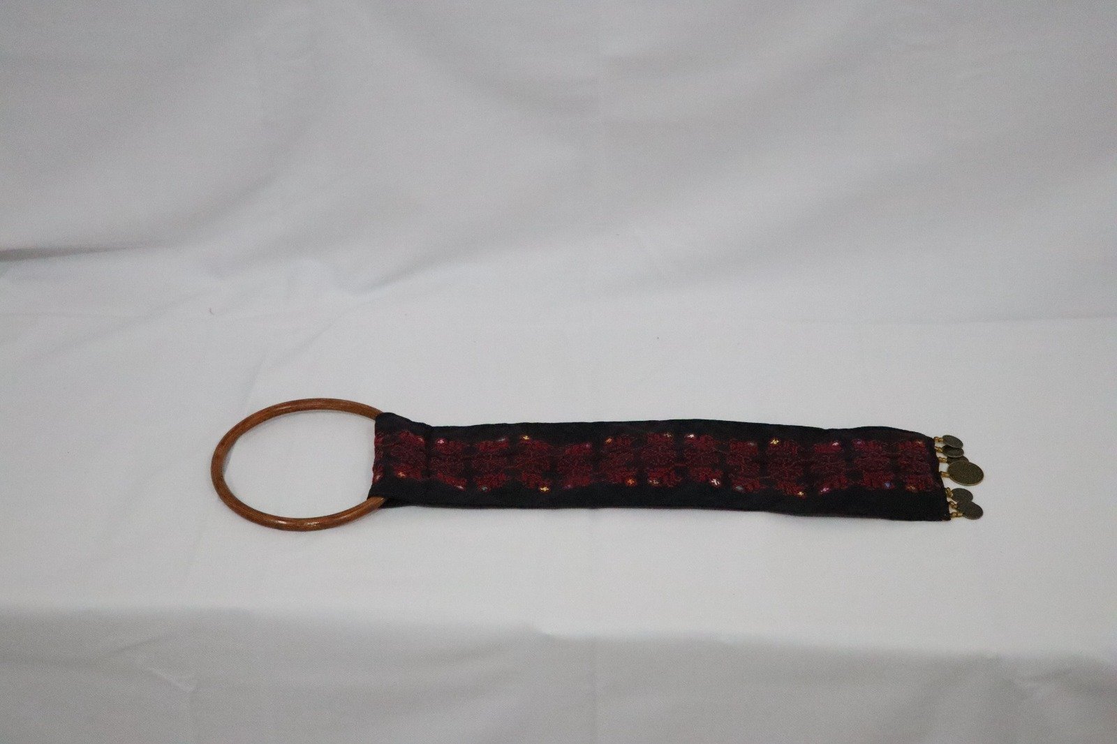 جلد طبيعي + جينز